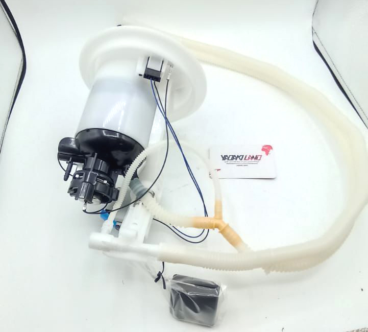 کمکی پمپ بنزین بنز C200 مدل 2014