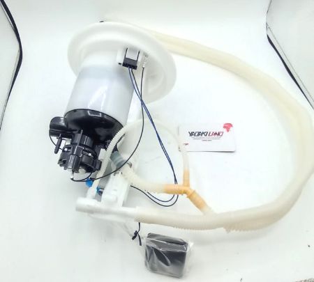 کمکی پمپ بنزین بنز C200 مدل 2014